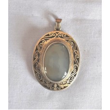 Sterling Silver Pendant with moonstone